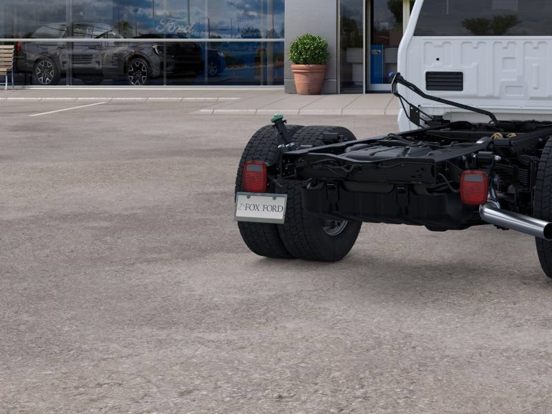 New 2025 Ford F550 4x4 Regular Cab Super Duty image 21