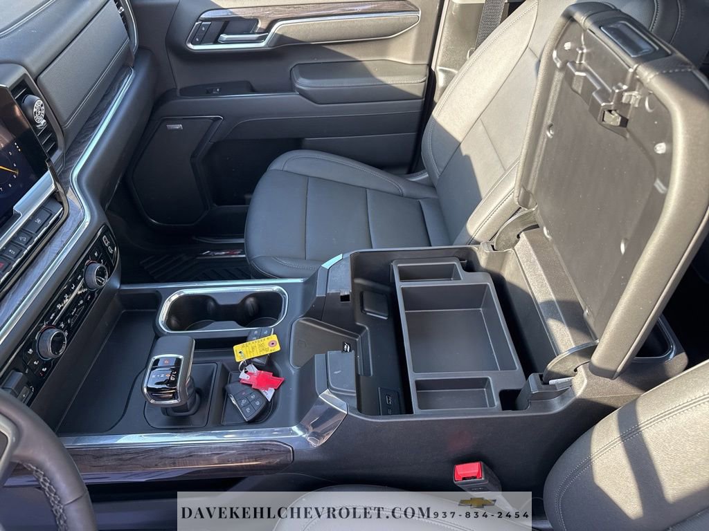 Used 2025 Chevrolet Silverado 1500 LTZ image 18