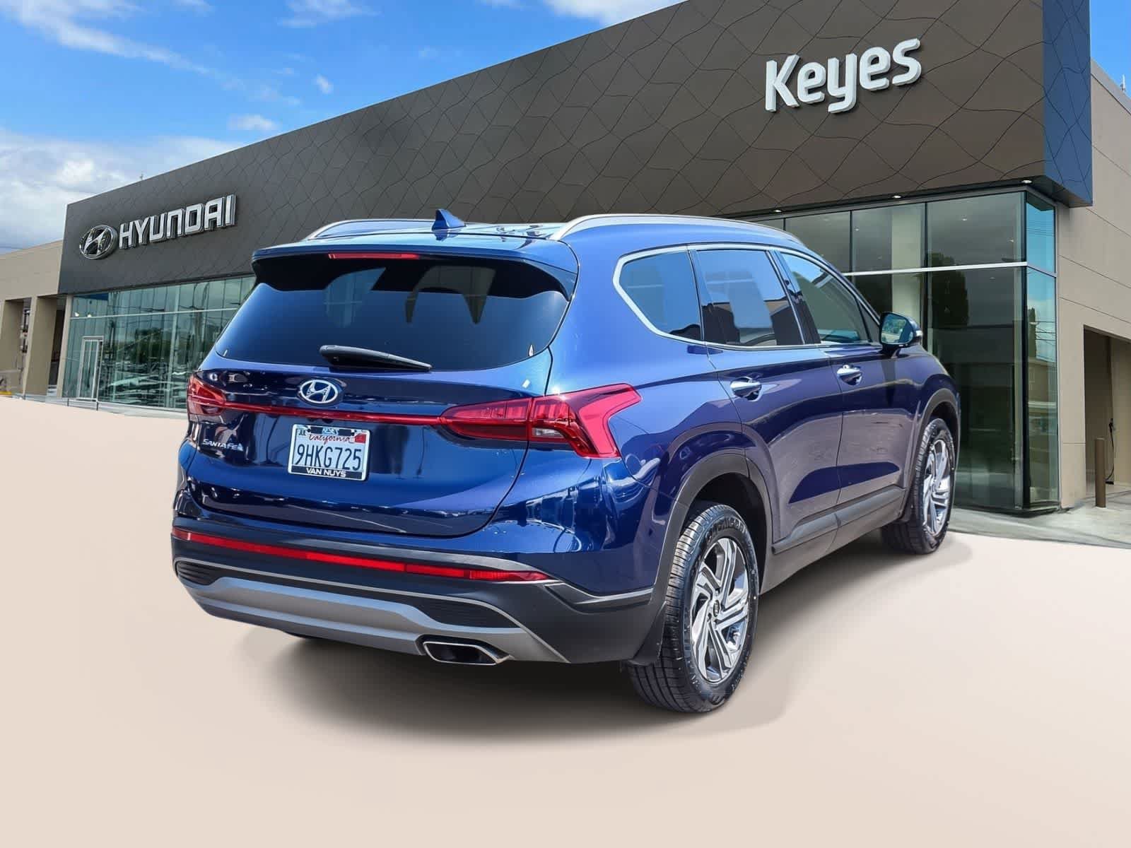 Certified 2023 Hyundai Santa Fe SEL w/ Cargo Package FWD image 4