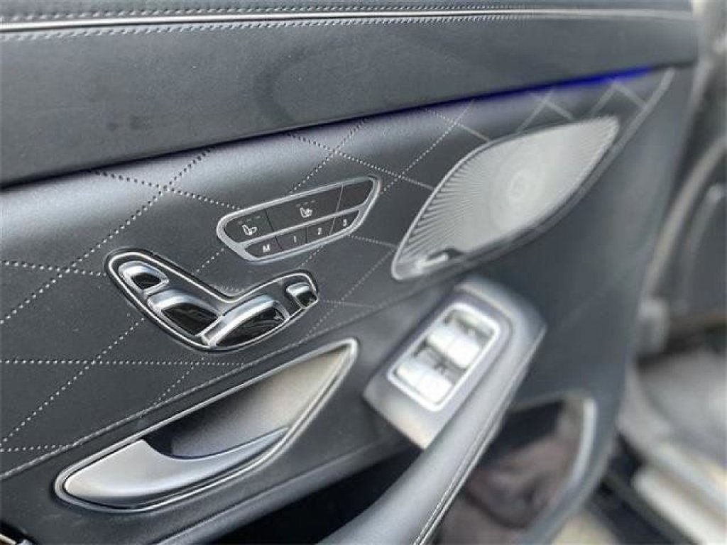Used 2017 Mercedes-Benz Maybach S 550 4MATIC image 19