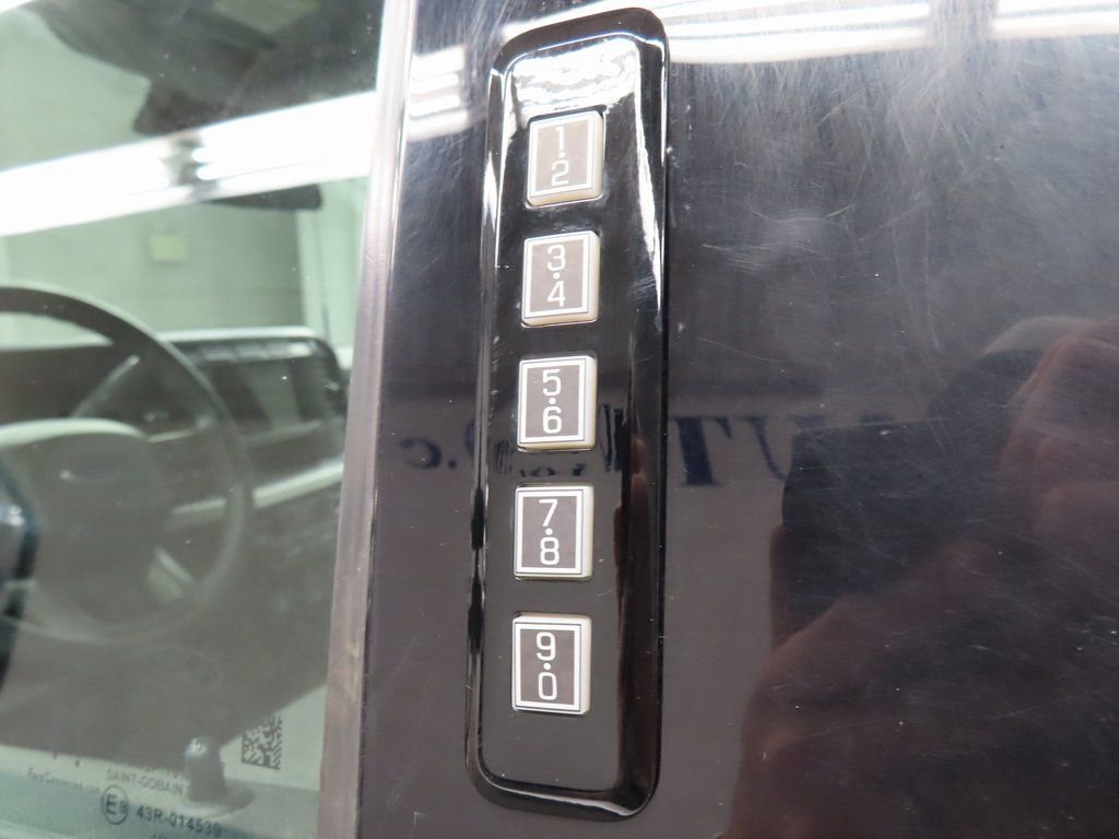 Used 2024 Ford F250 XLT image 46