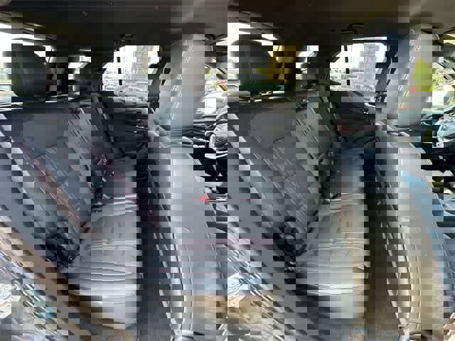 Used 2022 Chevrolet Equinox RS w/ Infotainment Package image 24