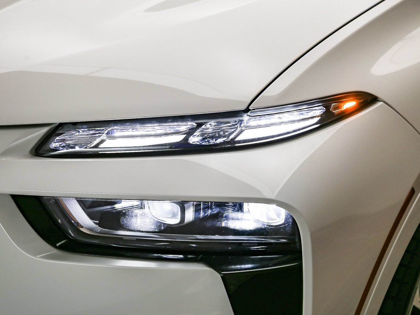 Certified 2024 BMW X7 M60i AWD/4WD image 8
