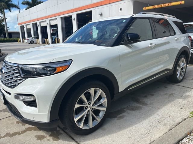 Certified 2023 Ford Explorer Platinum w/ Technology Package image 1
