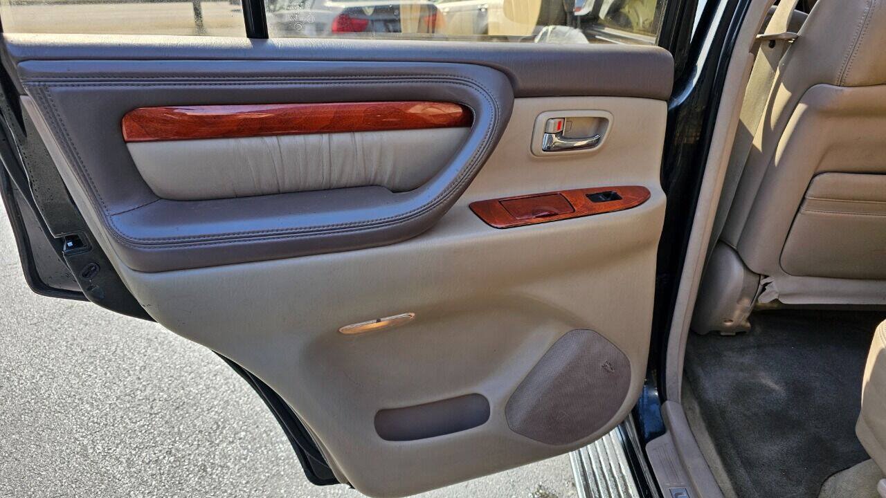 Used 2000 Lexus LX 470 4WD image 25
