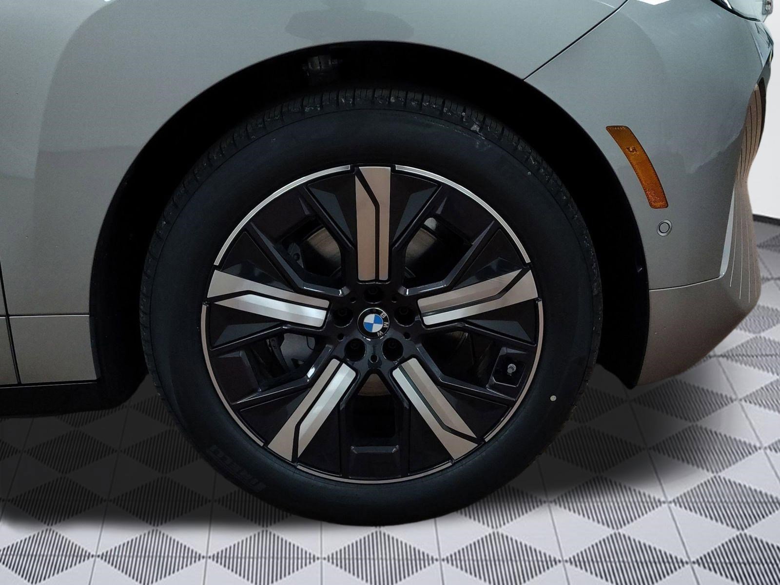 New 2026 BMW iX xDrive45 image 11