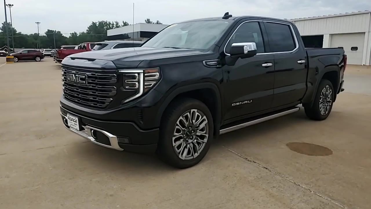 Used 2024 GMC Sierra 1500 Denali Ultimate image 4
