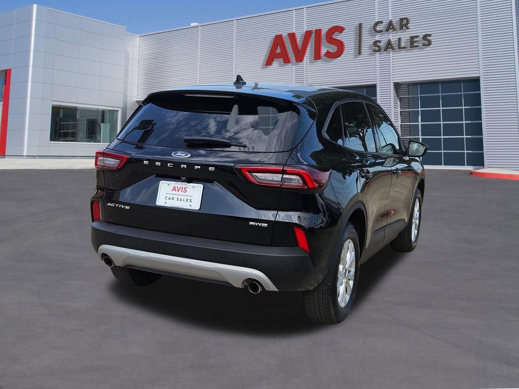 Used 2025 Ford Escape Active AWD/4WD image 6