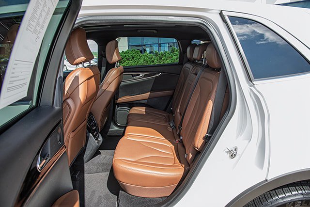 Used 2022 Lincoln Nautilus Reserve w/ Equipment Group 201A AWD/4WD image 17