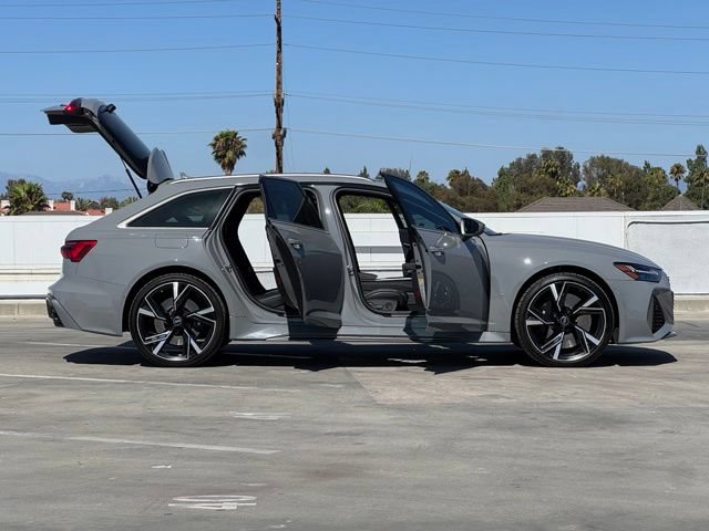 Used 2025 Audi RS 6 performance w/ Matte Carbon Package AWD/4WD image 30