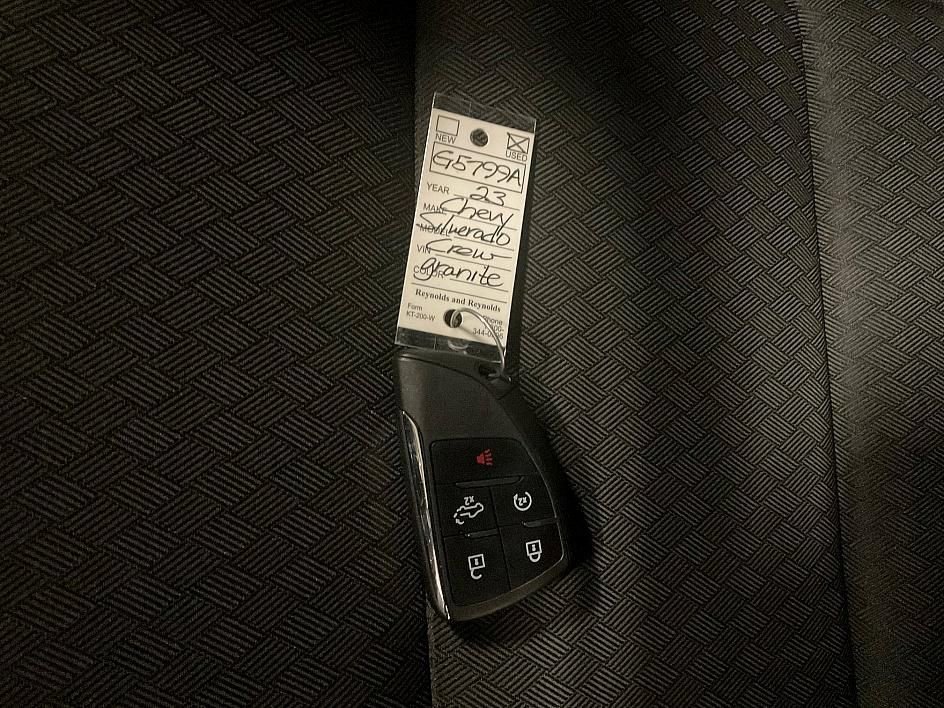 Used 2023 Chevrolet Silverado 1500 LT image 29