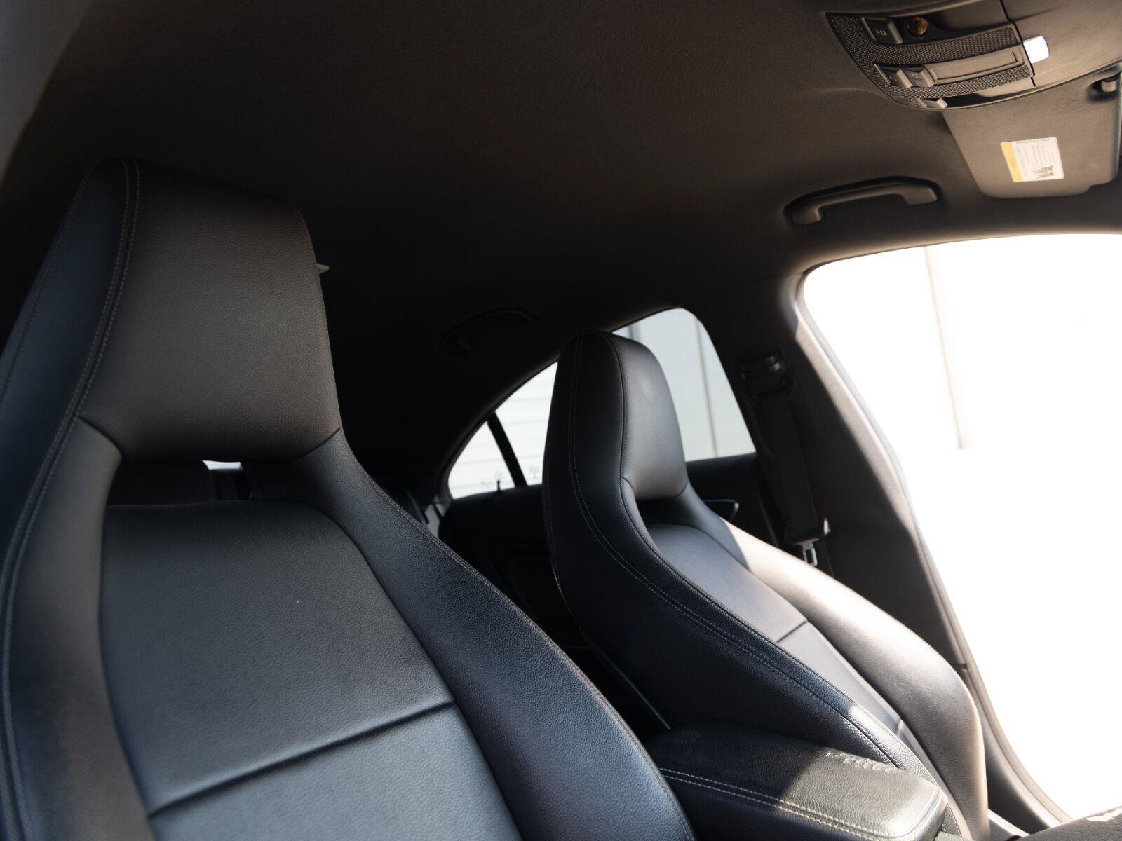 Used 2018 Mercedes-Benz CLA 250 4MATIC image 31