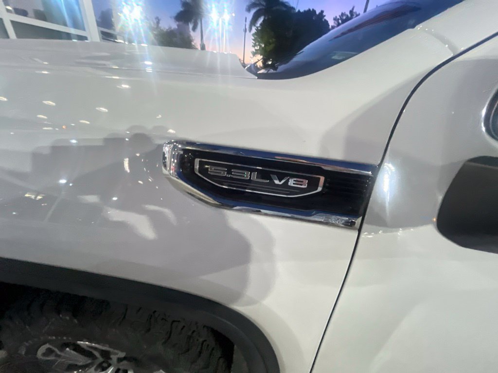 Used 2023 GMC Sierra 1500 SLE AWD/4WD image 7