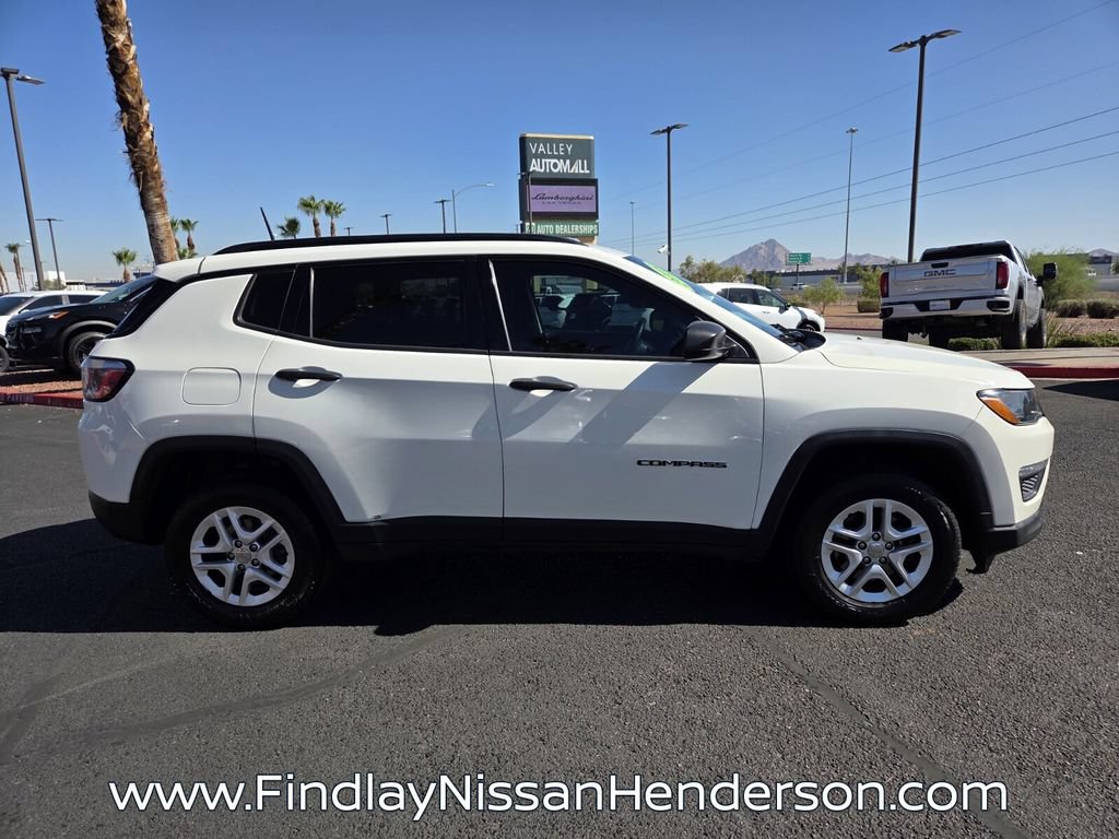 Used 2018 Jeep Compass Sport AWD/4WD image 7
