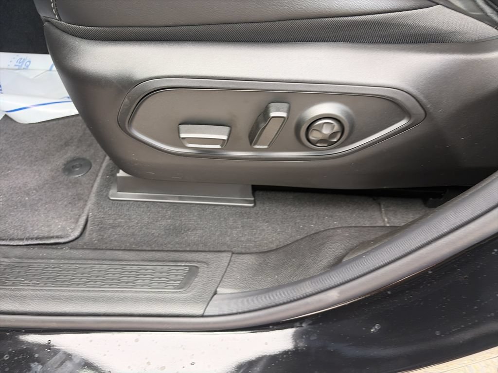 New 2026 Jeep Grand Cherokee Altitude RWD image 12