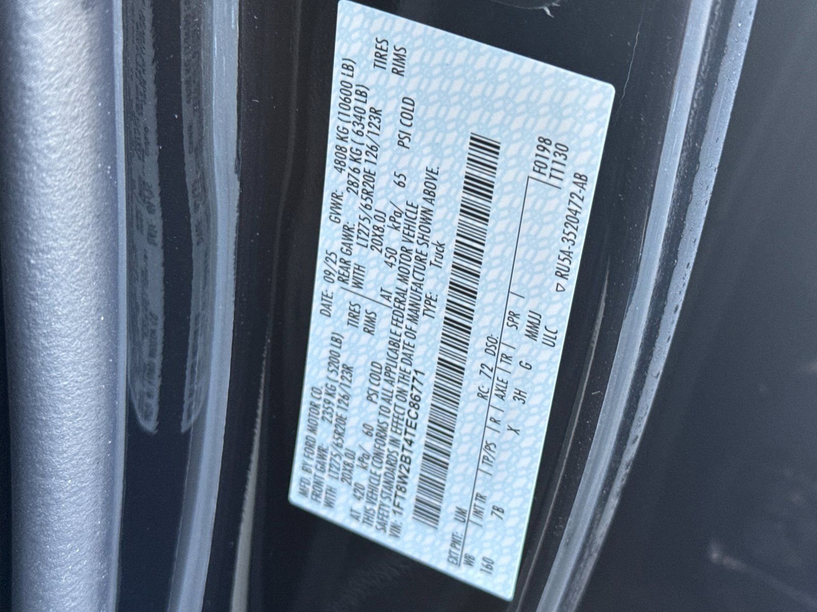 New 2026 Ford F250 Platinum w/ FX4 Off-Road Package image 33