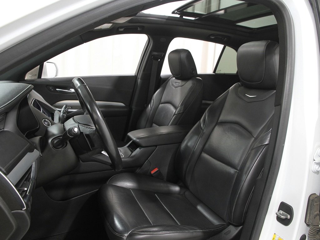 Used 2019 Cadillac XT4 Premium Luxury image 5