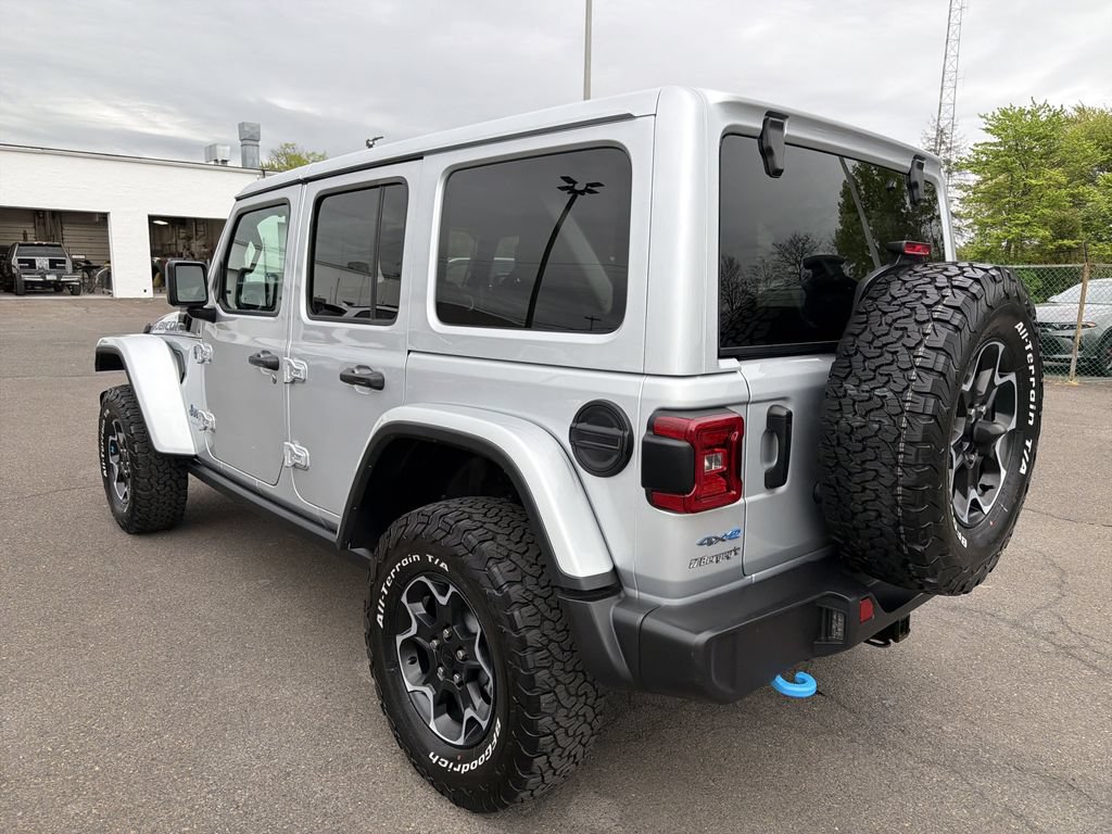 Used 2023 Jeep Wrangler Unlimited Rubicon 4xe w/ Cold Weather Group AWD/4WD image 4