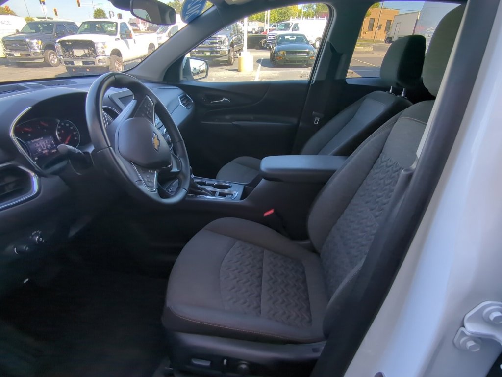 Used 2024 Chevrolet Equinox LT image 13