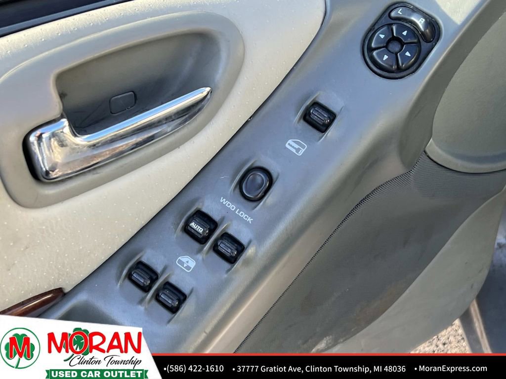 Used 1996 Chrysler Cirrus image 13