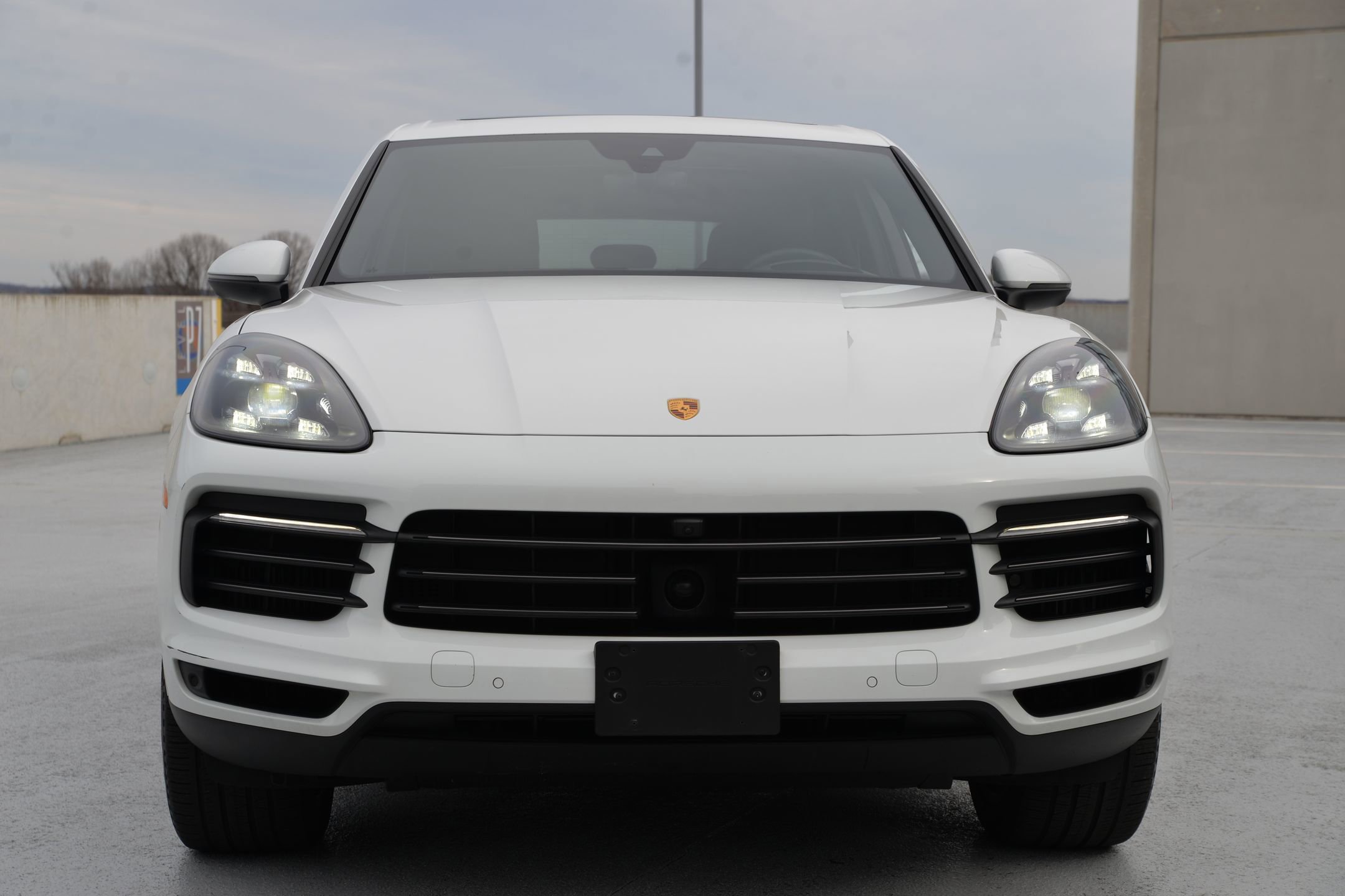 Certified 2022 Porsche Cayenne Platinum Edition image 7