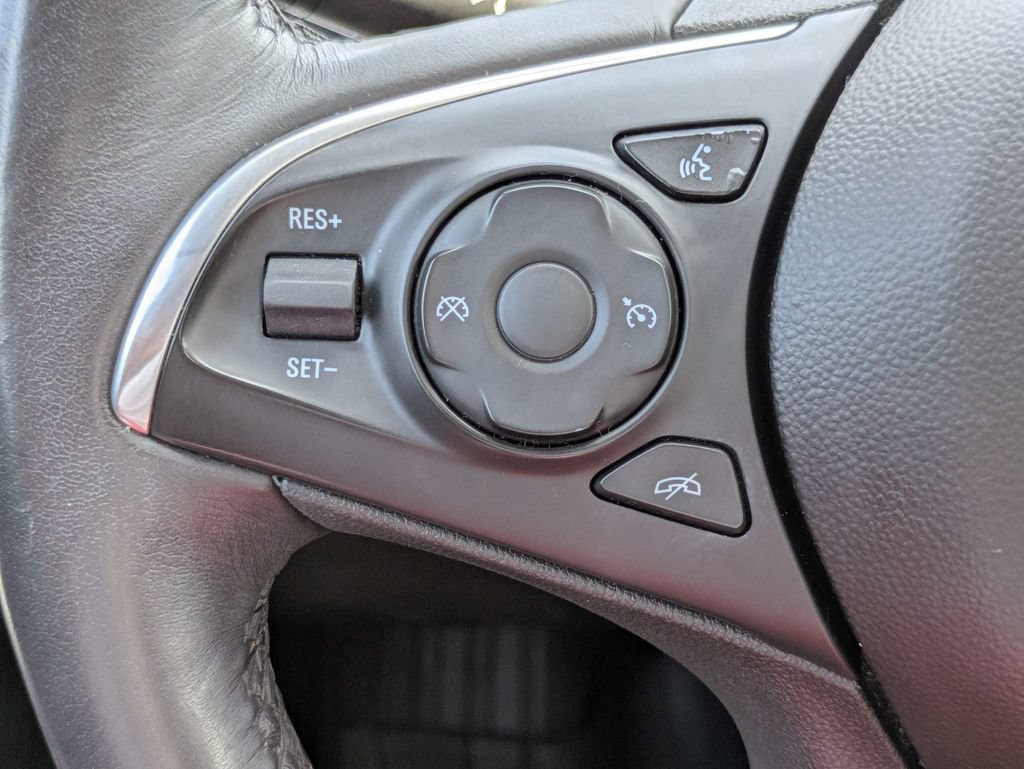 Used 2019 Buick Enclave Essence FWD image 29