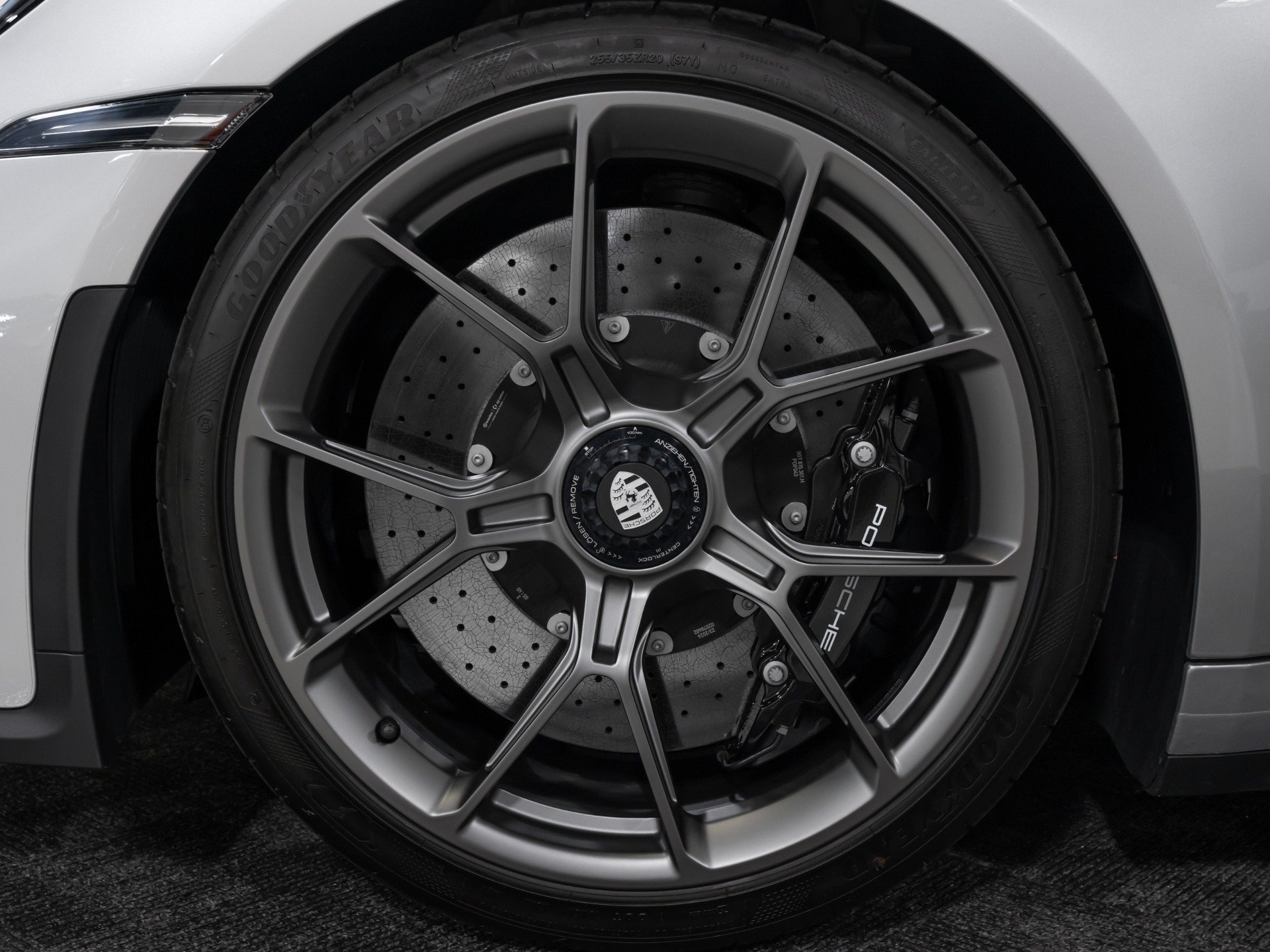 Used 2024 Porsche 911 GT3 RWD image 25