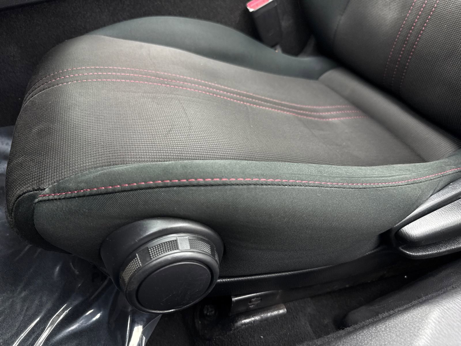 Used 2016 MAZDA MX-5 Miata Club image 46
