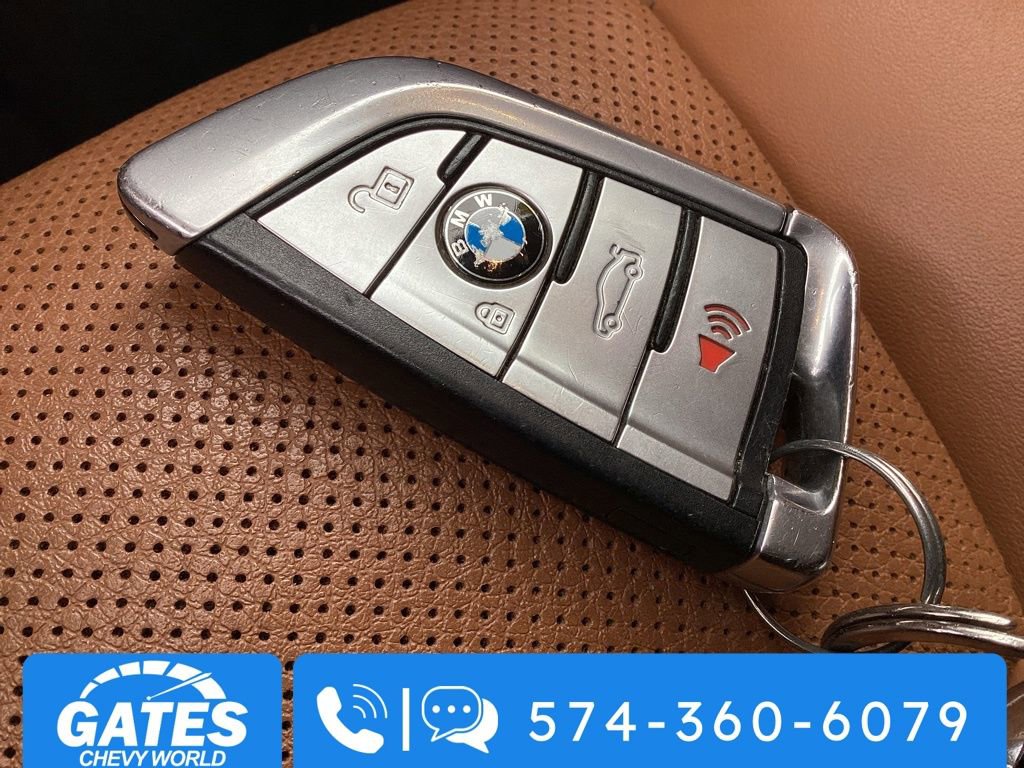 Used 2021 BMW 740i xDrive w/ Premium Package image 31