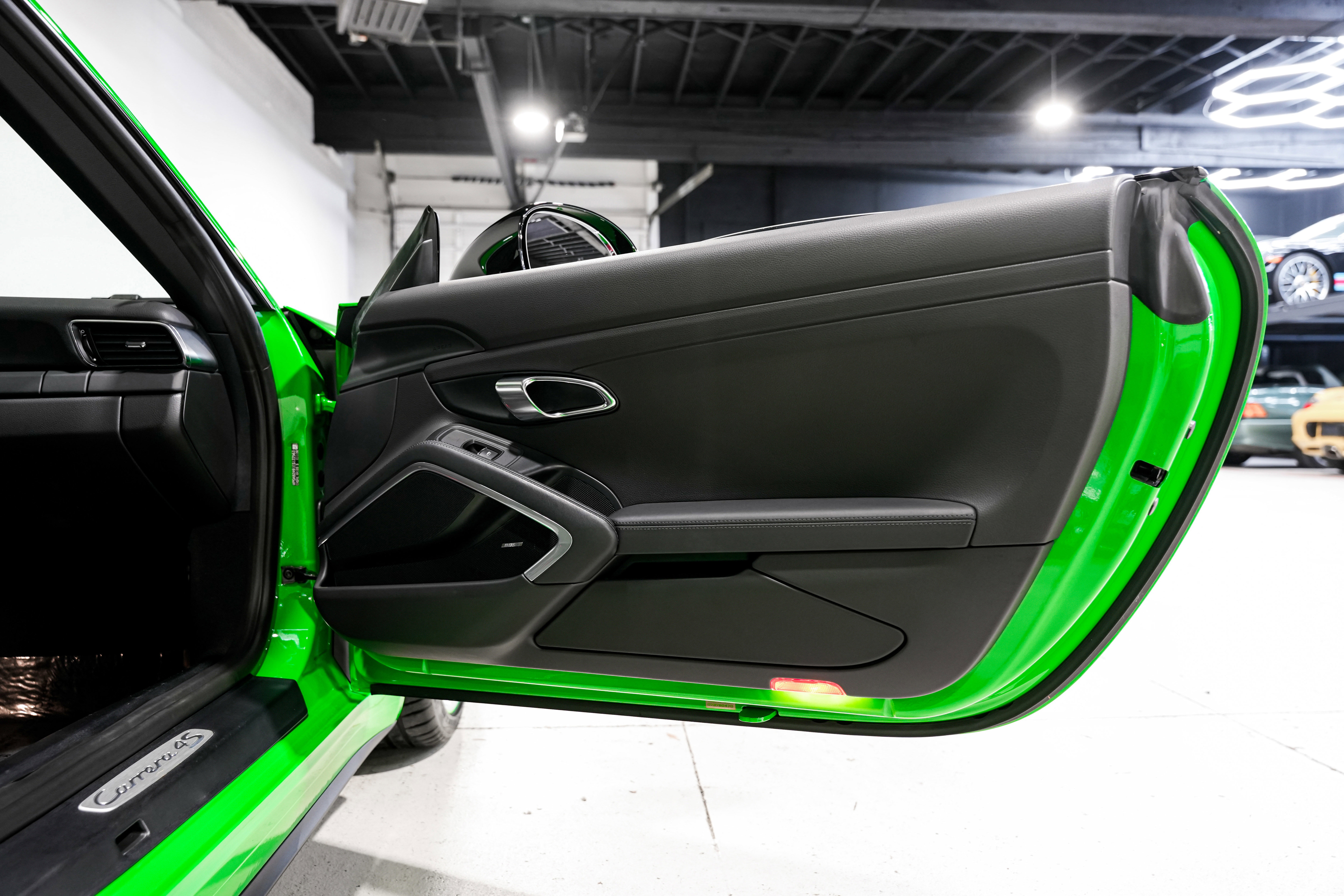 Used 2014 Porsche 911 Carrera 4S image 27