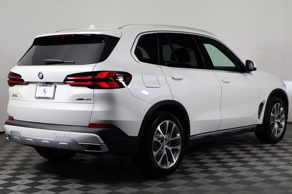 New 2026 BMW X5 xDrive40i w/ Climate Comfort Package image 2