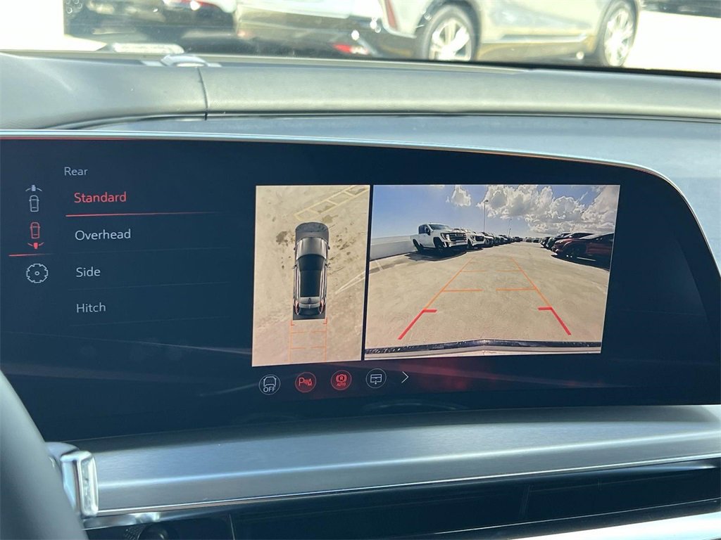 New 2026 Cadillac Lyriq V image 20