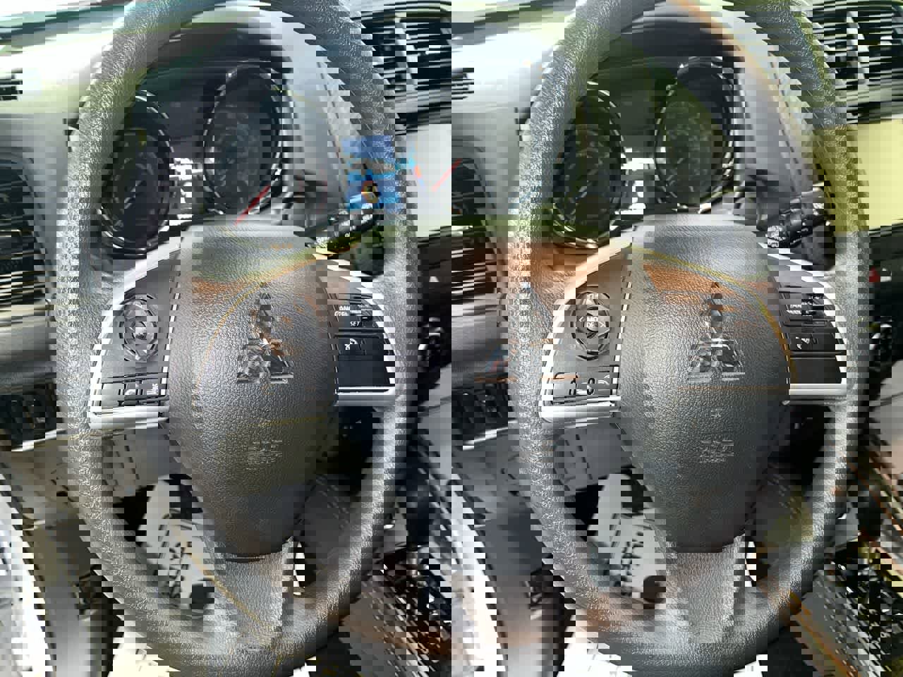 Used 2025 Mitsubishi Outlander Sport ES image 16