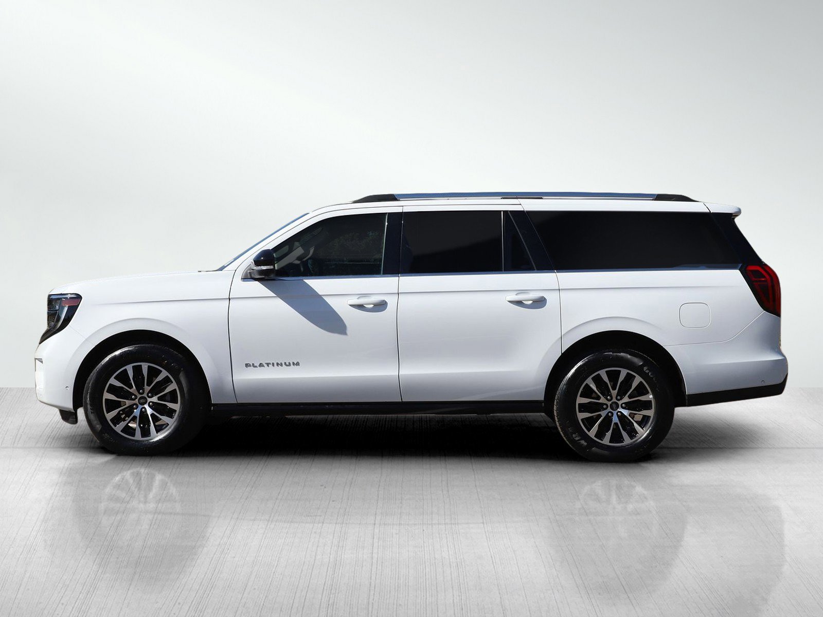 Used 2025 Ford Expedition Max Platinum AWD/4WD image 2