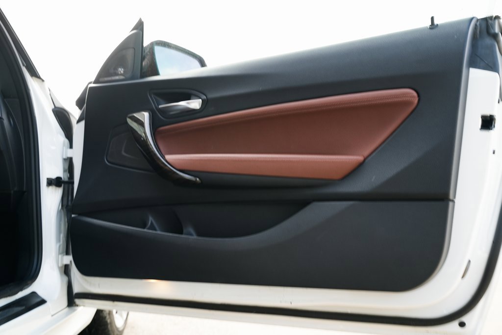 Used 2017 BMW 230i Convertible image 51