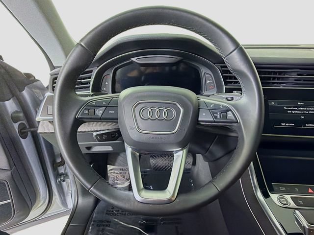 Used 2022 Audi Q8 Premium Plus AWD/4WD image 12