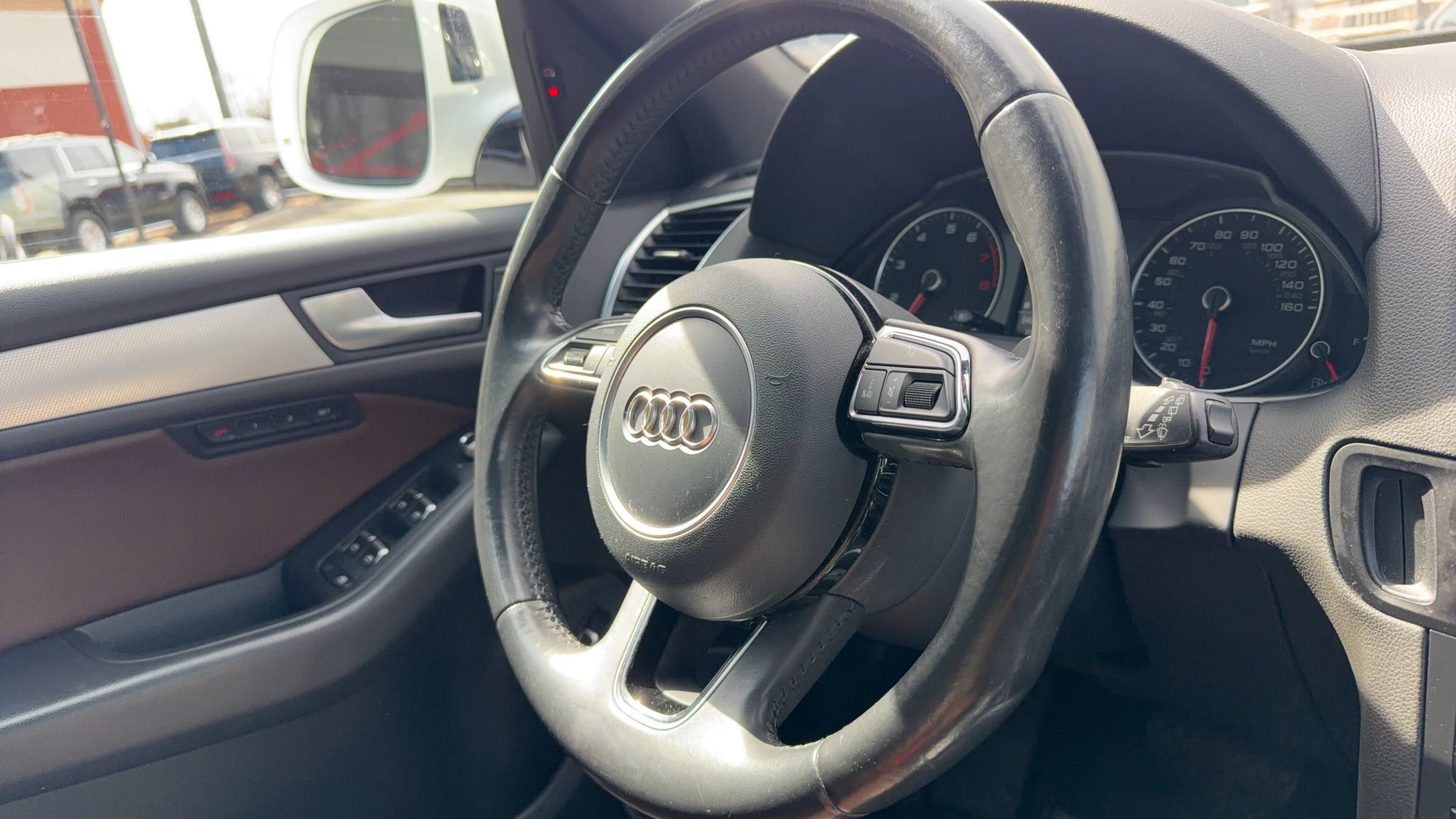 Used 2017 Audi Q5 2.0T Premium Plus w/ Technology Package image 27