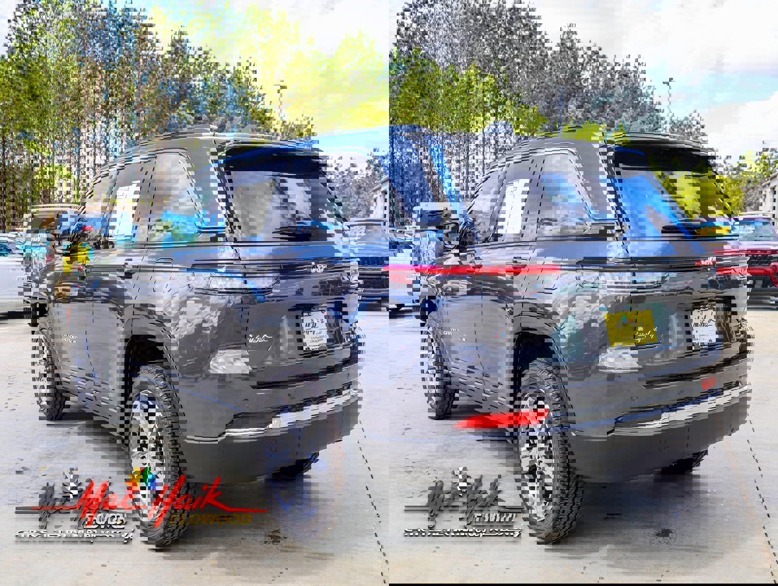 Used 2024 Jeep Grand Cherokee Limited w/ Trailer Tow Package image 6