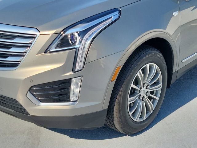 Used 2018 Cadillac XT5 Luxury w/ Driver Awareness Package image 10