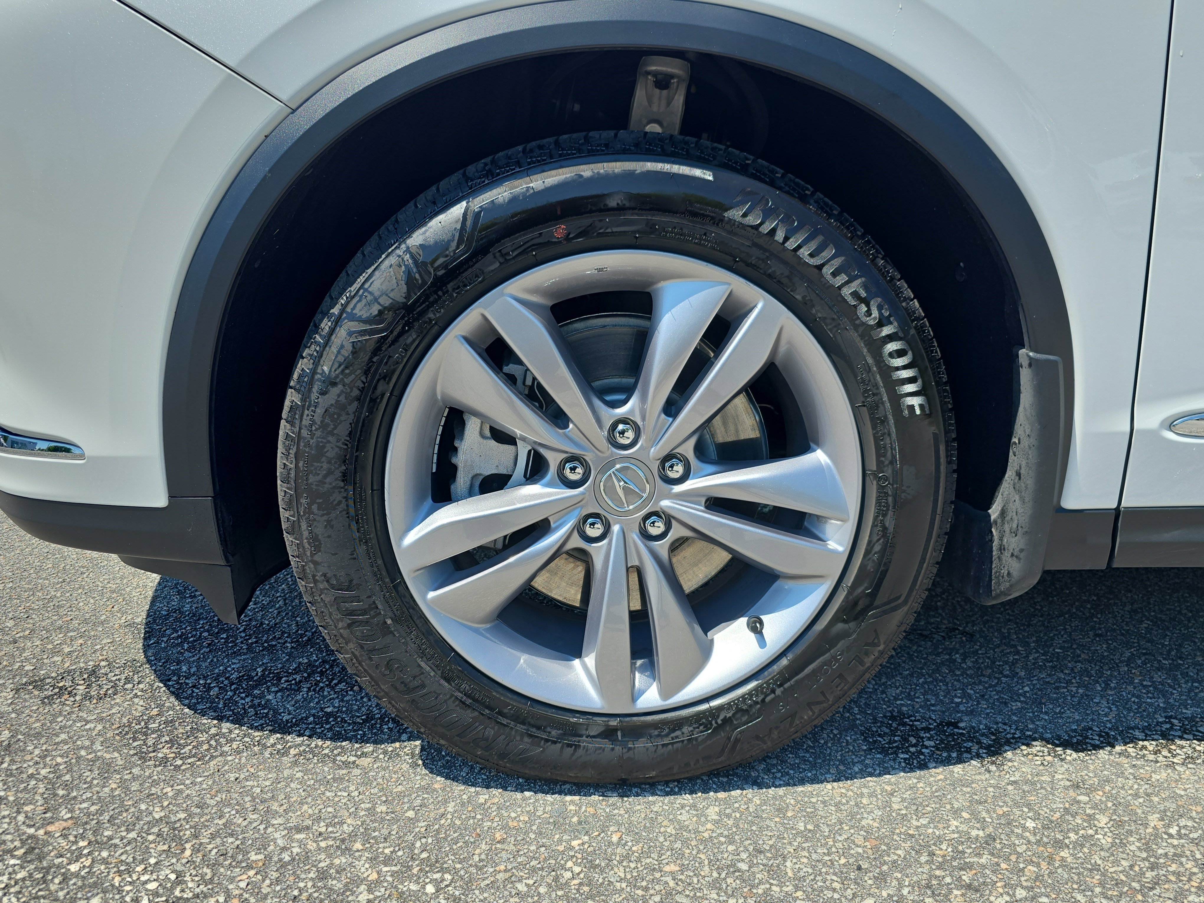 Used 2022 Acura MDX FWD image 32