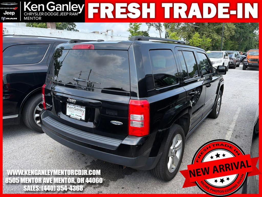 Used 2014 Jeep Patriot Latitude w/ Sun/Sound Group AWD/4WD image 10