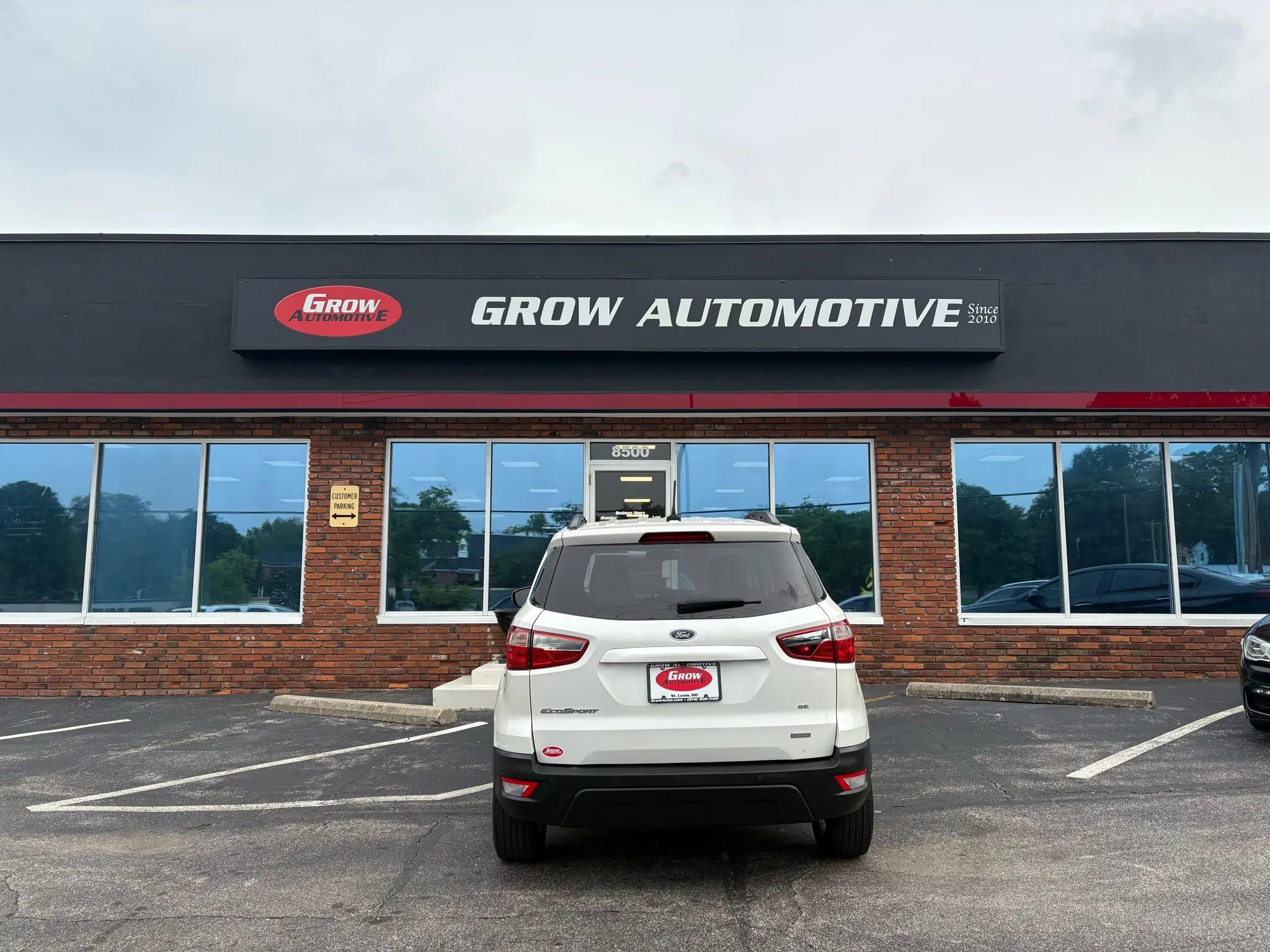 Used 2018 Ford EcoSport SE w/ SE Convenience Package image 59
