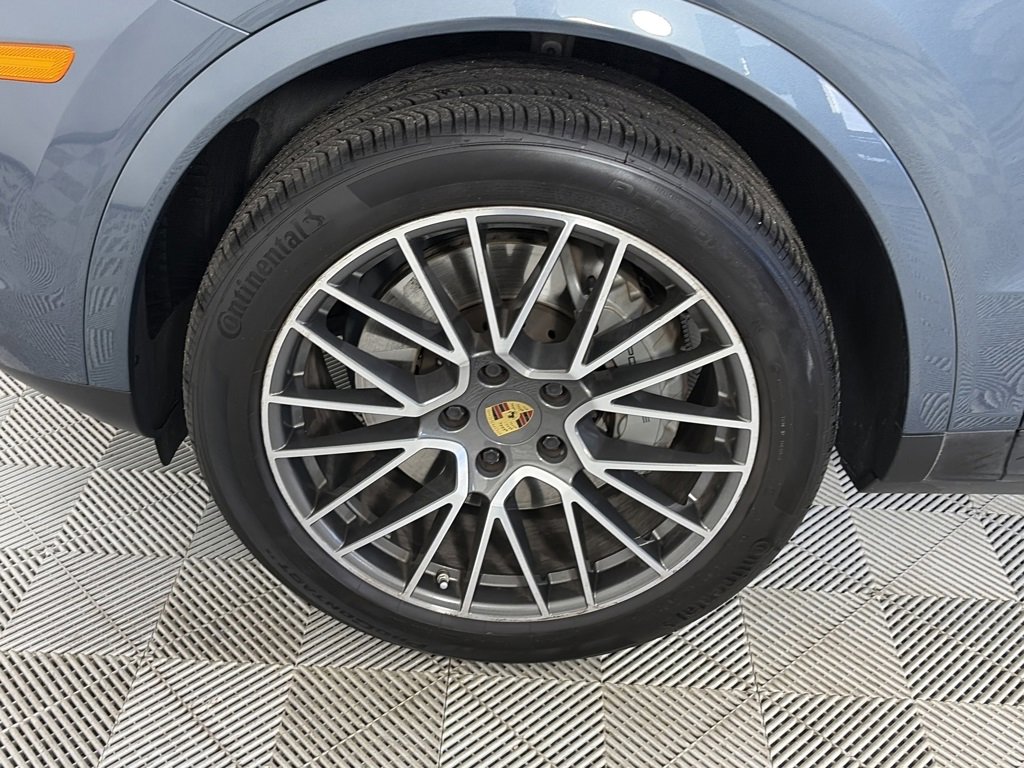 Used 2020 Porsche Cayenne S image 8