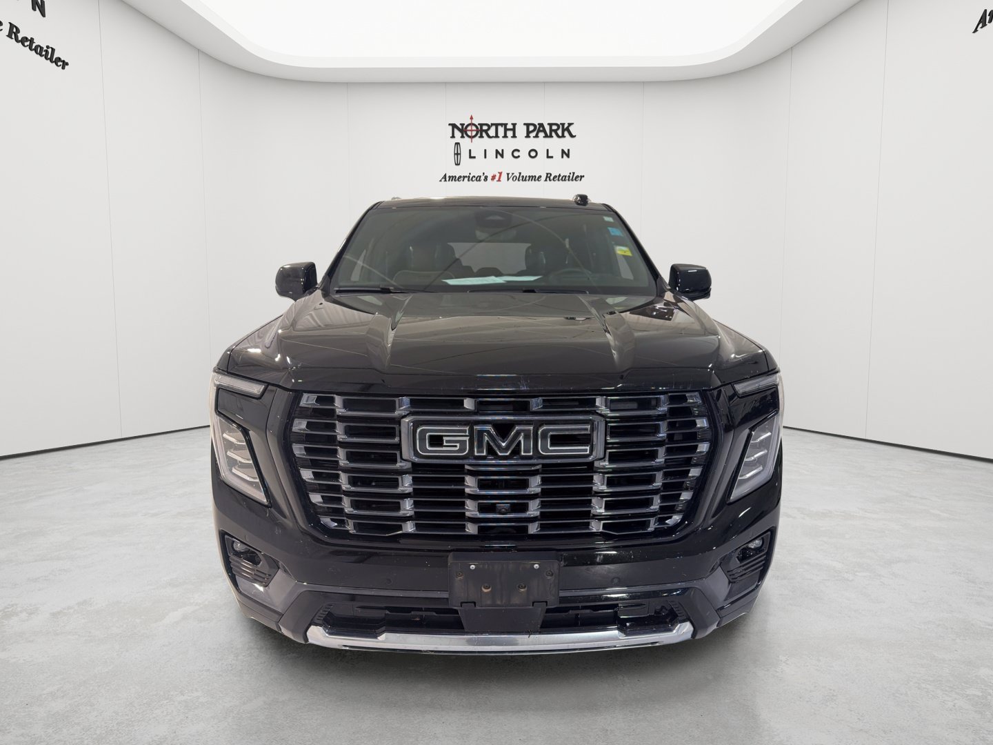 Used 2026 GMC Yukon Denali Ultimate AWD/4WD image 8