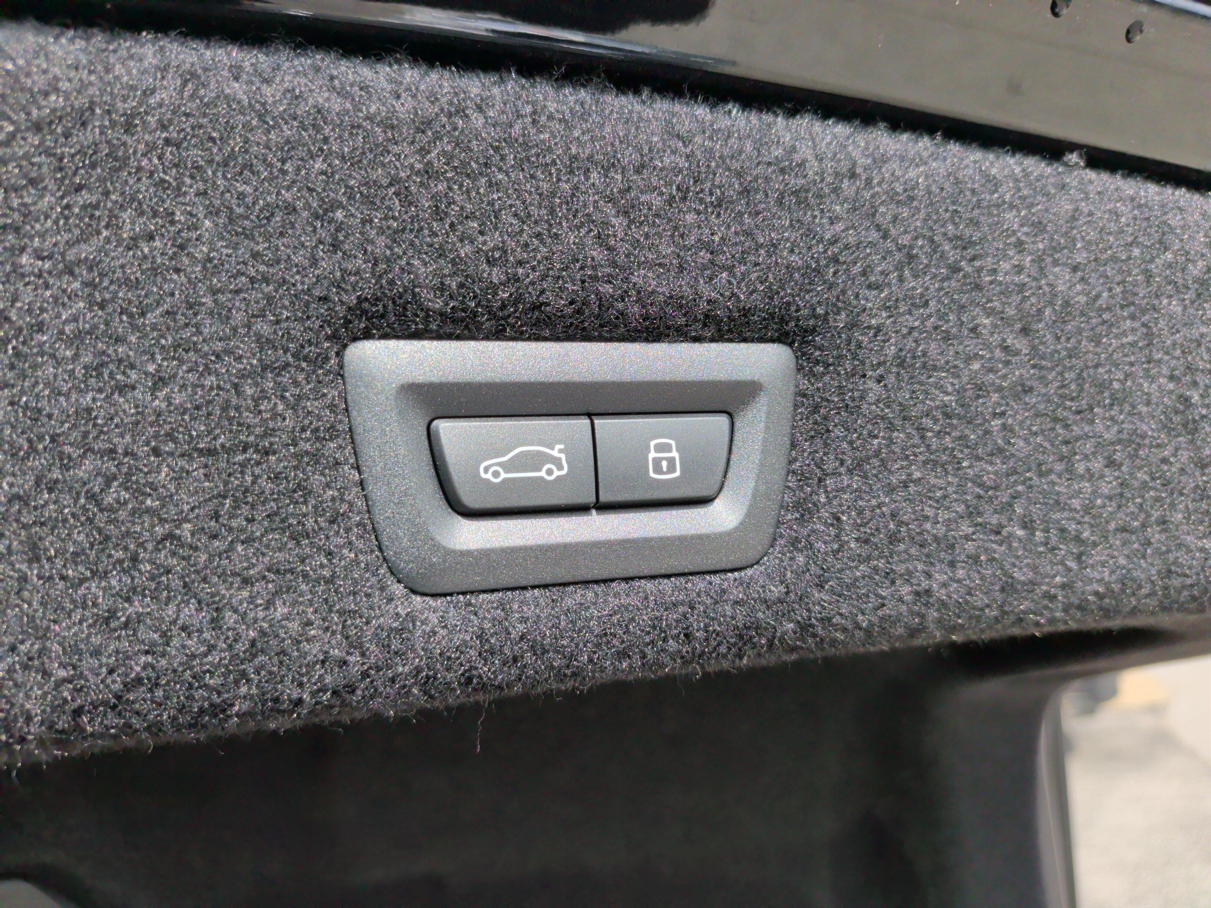 New 2026 BMW 740i w/ Premium Package RWD image 42