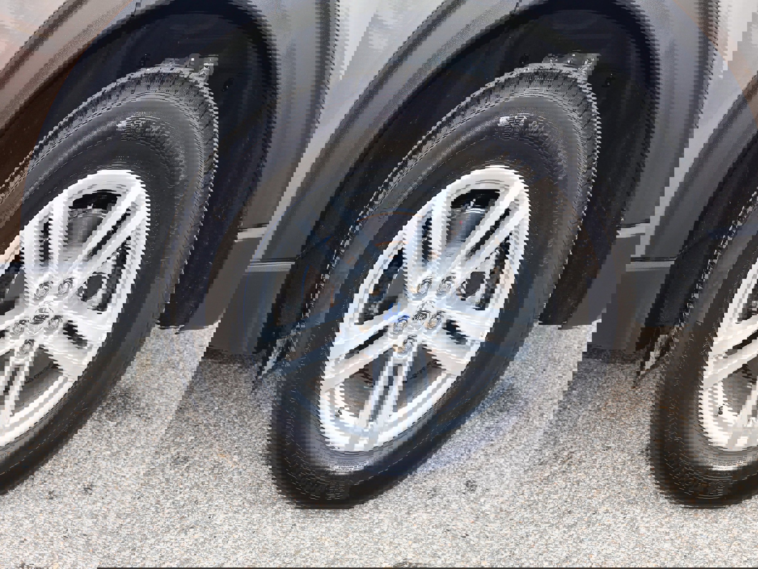 Used 2021 Ford Explorer XLT w/ Equipment Group 202A image 33