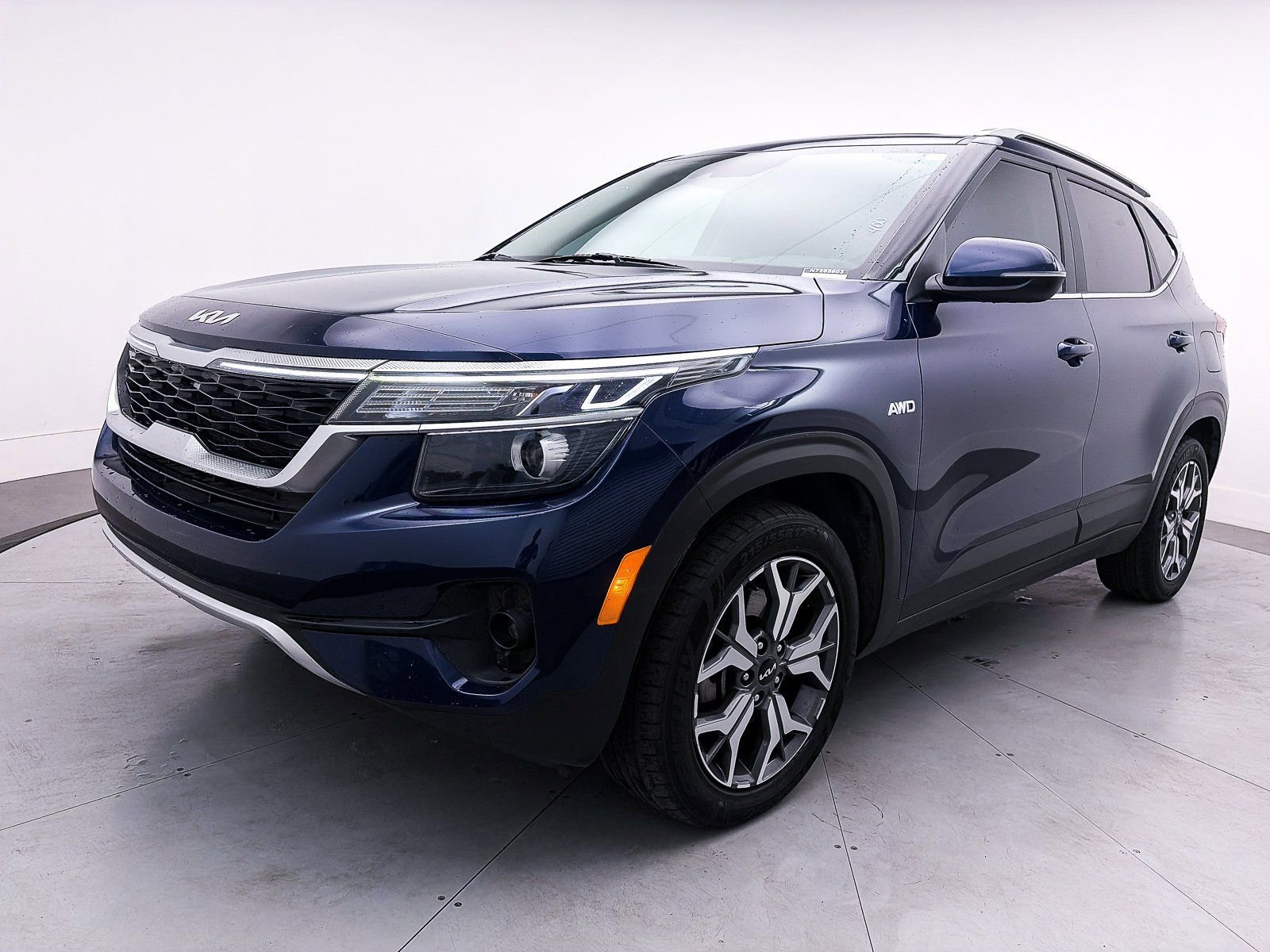 Certified 2022 Kia Seltos EX image 13