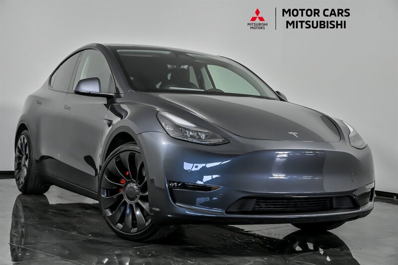 Used 2022 Tesla Model Y Performance AWD/4WD image 1