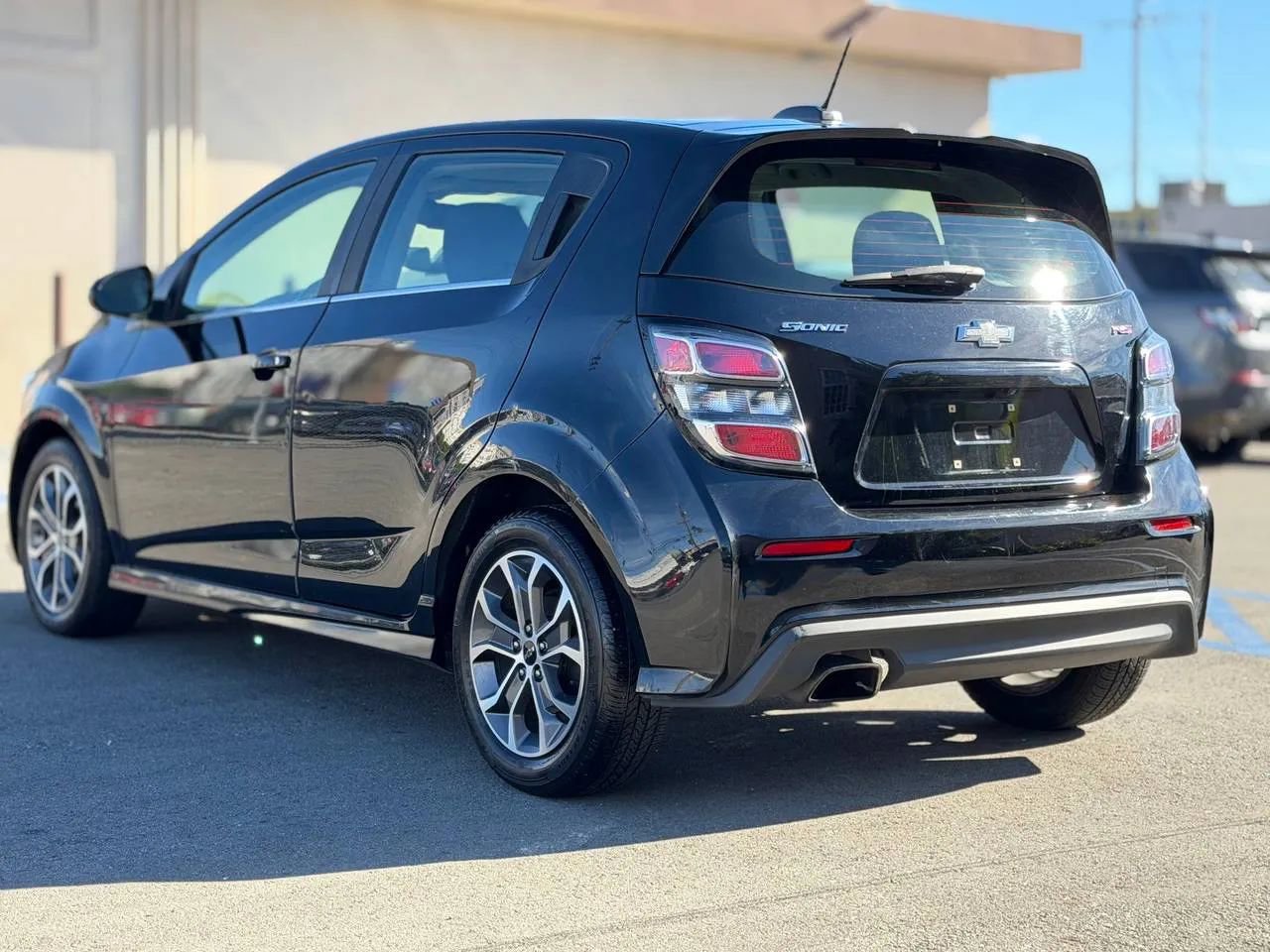Used 2019 Chevrolet Sonic LT image 10