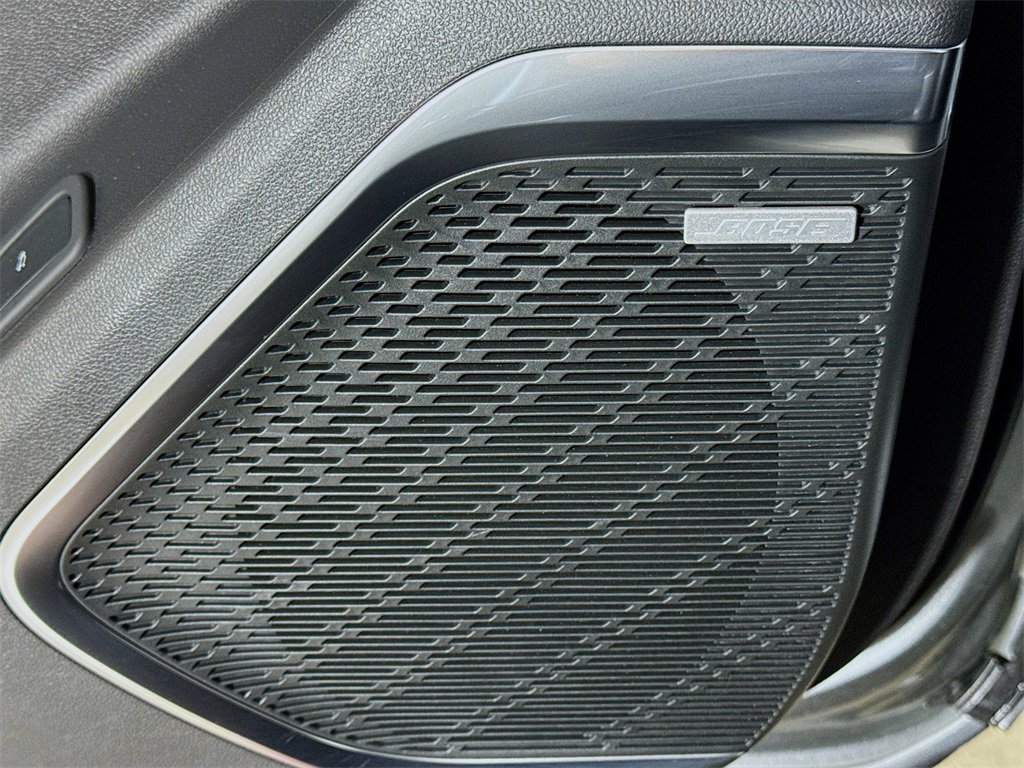 Used 2025 Buick Enclave Preferred image 17